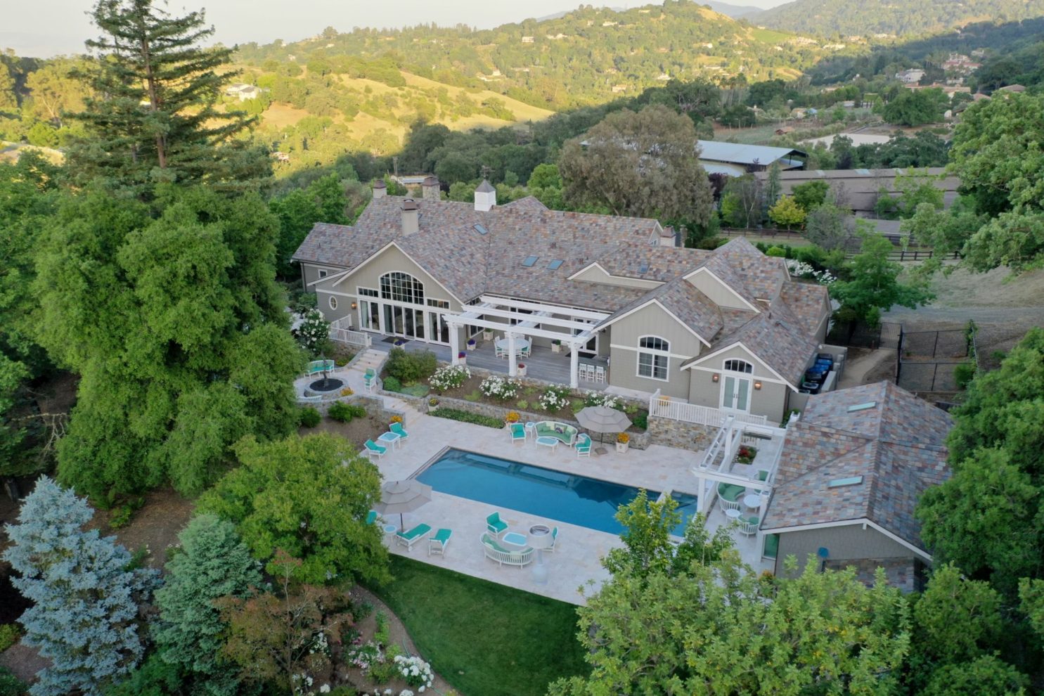 Overhead view of the roofline and rear yard